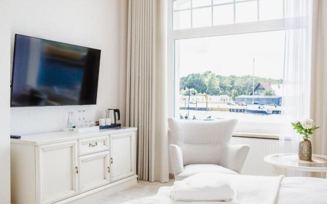 COLUMBUS Ustka - Marynarki Polskiej 2