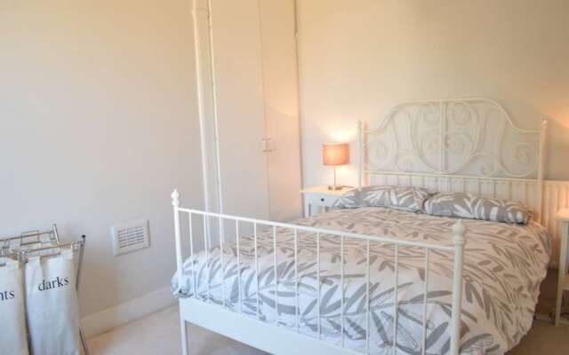 1 Bedroom Apartment In Highbury