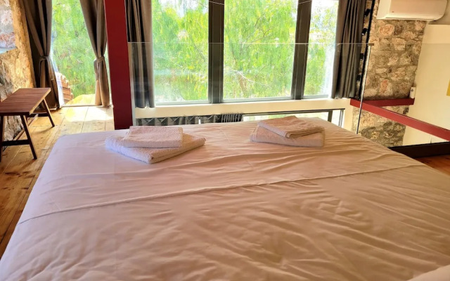 Adorable Entire Guest House Near Sounio, in Athens