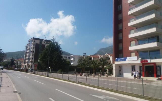 One bedroom Apartment 500m from the beach