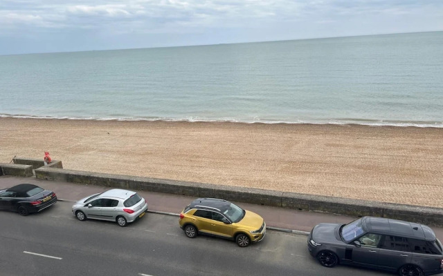 Seaside Bliss Retreat in Folkestone