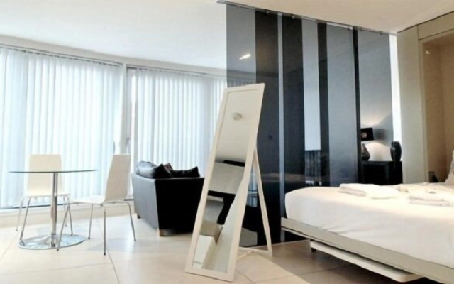 Still Life Old Street Executive