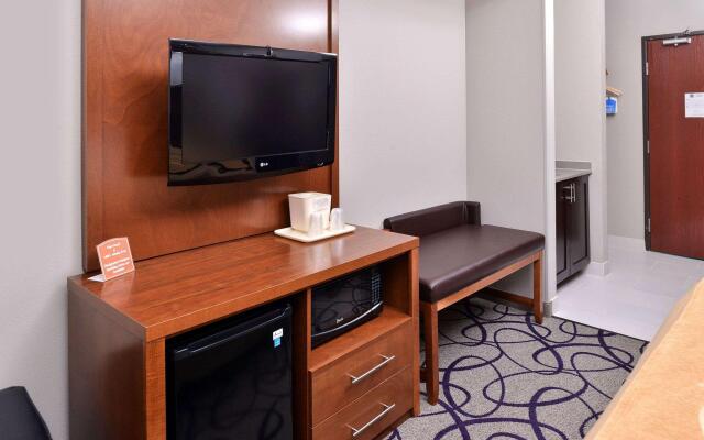 Comfort Inn & Suites Frisco - Plano