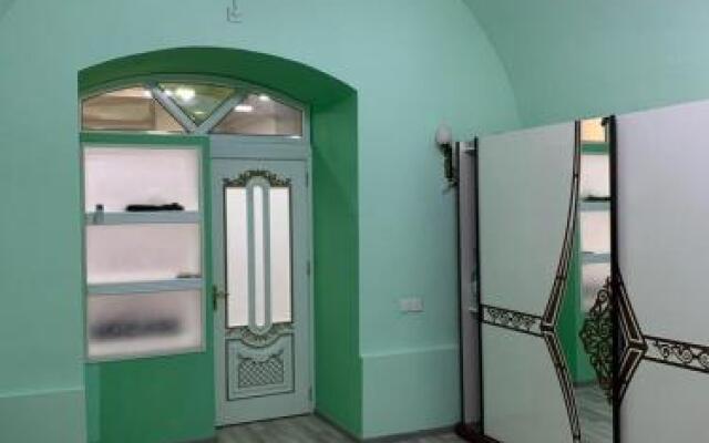 Nizami street floor 1