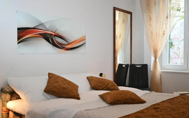 Old Town Apartment