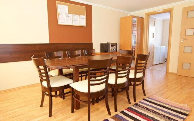 Zoli Apartmanok-Bródy 51-53