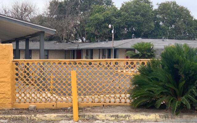 El Tejas Motel