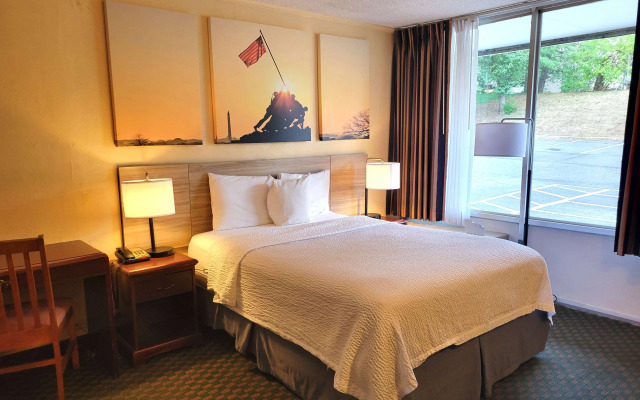 Days Inn by Wyndham Alexandria South