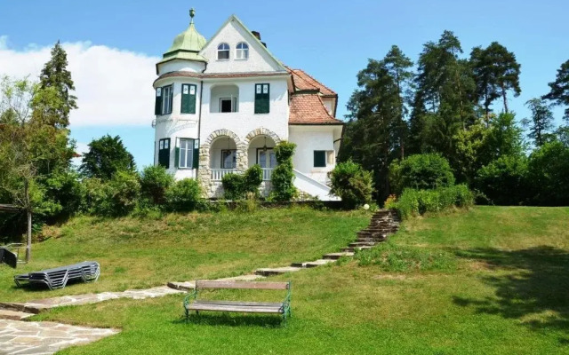 See Appartements Eden