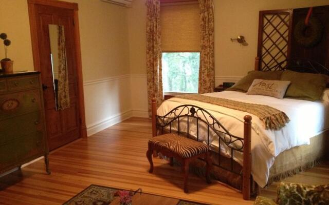 The Inn at Ragged Edge