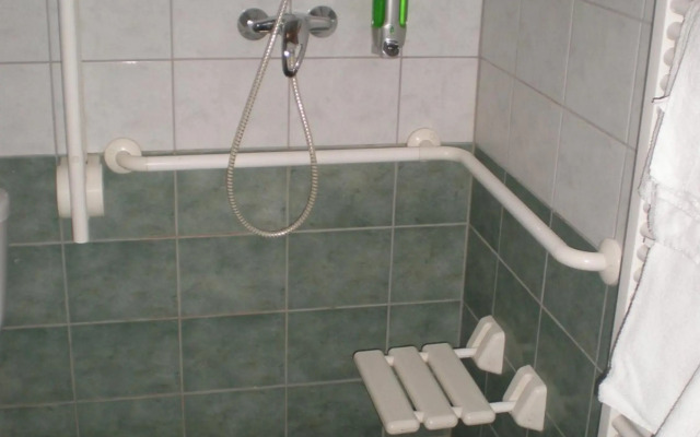 Hotel Veritas
