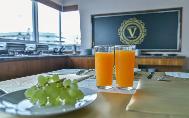 Vista Hotel Apartments Deluxe