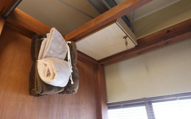 GrapeHouse Koenji - Hostel, - Caters to Women