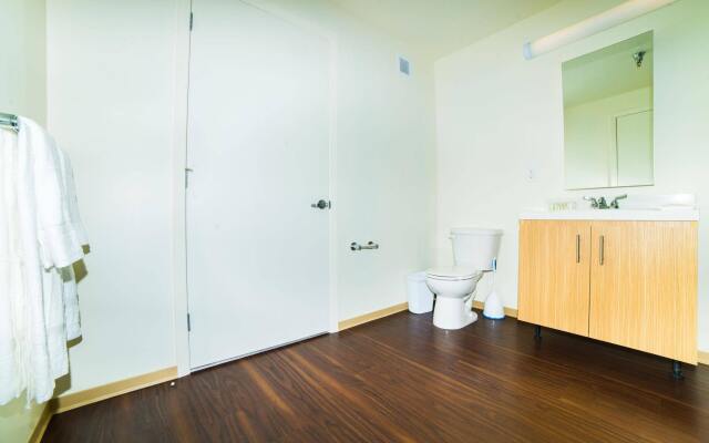 Hollywood Panorama Suites