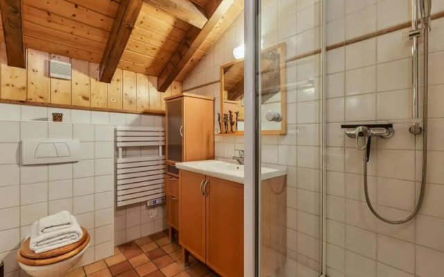 Chalet Les Jeunes - 8 Pax Swiss Ski Chalet