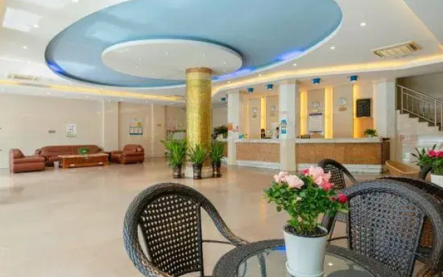 Chunhui Business Hotel