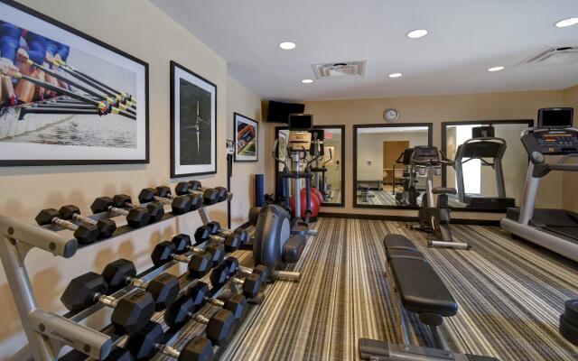 Candlewood Suites St. Clairsville by IHG