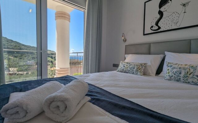 Natura Luxury Suites Parga