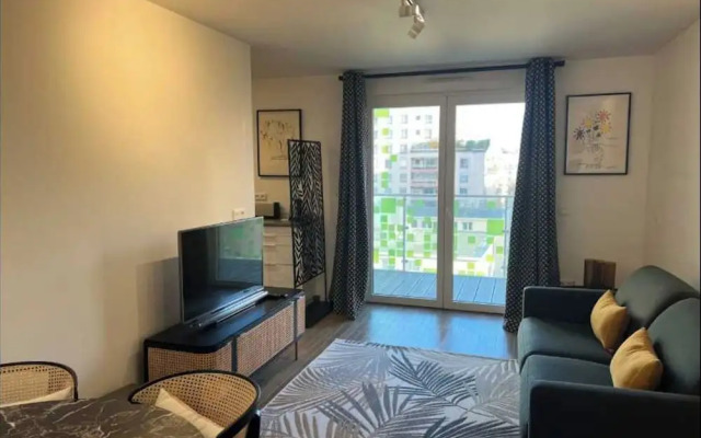 Flat With Balcony 4p/1bdr Near La Defense