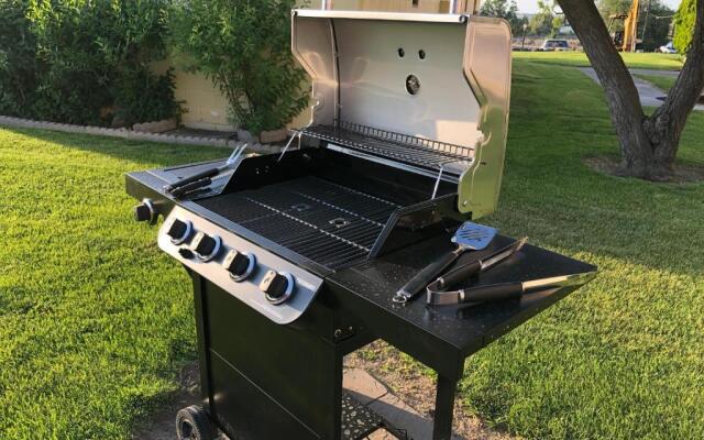 Lakeshore Inn Water Front