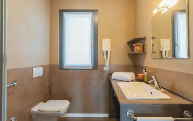 Mulino Vista Lake by Rent all Como