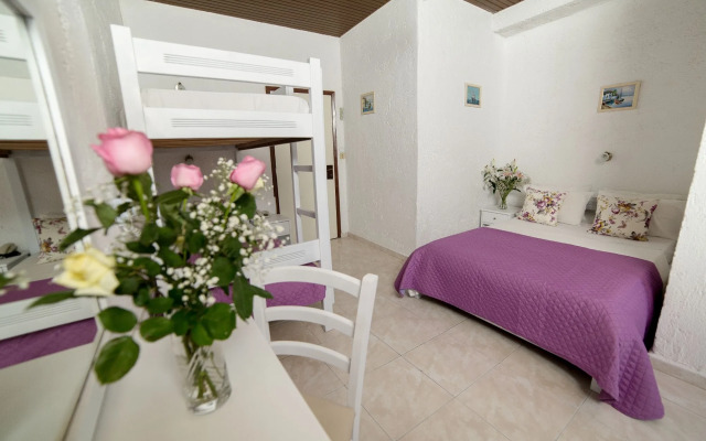 Roxani Hotel