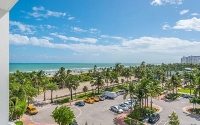 Collins Avenue Condo #90426