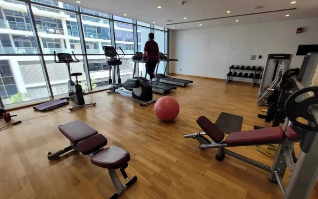 WelHome - Charming Breathtaking 1BR Apt. In Damac Hills