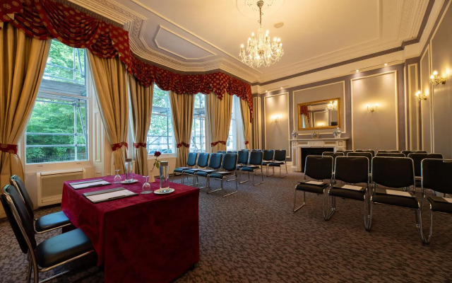 Gem Strathmore Hotel