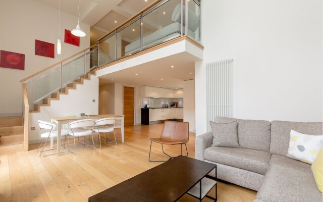 424 - Simpson's Loan Duplex Apartment