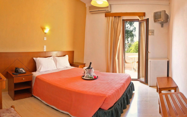 Pasiphae Hotel