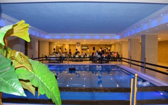 Ararat Hotel