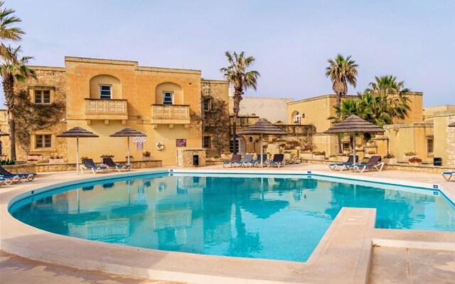 Tal Fanal 2 Bedroom G Asri