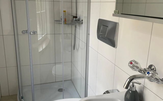 Haus zur Eiche, NEUE 1Zimmerstudios