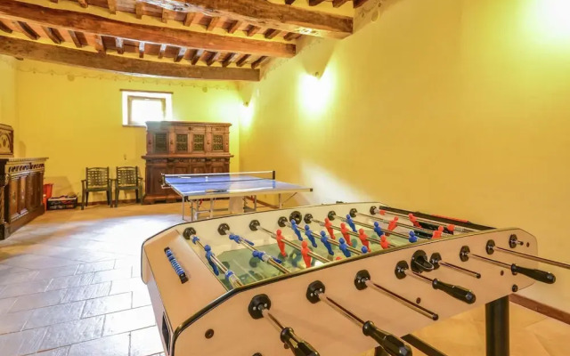 Stunning Holiday Home in Umbria with Hot Tub