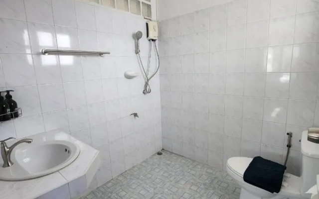 Beach Box @ Pran (SHA Extra Plus)