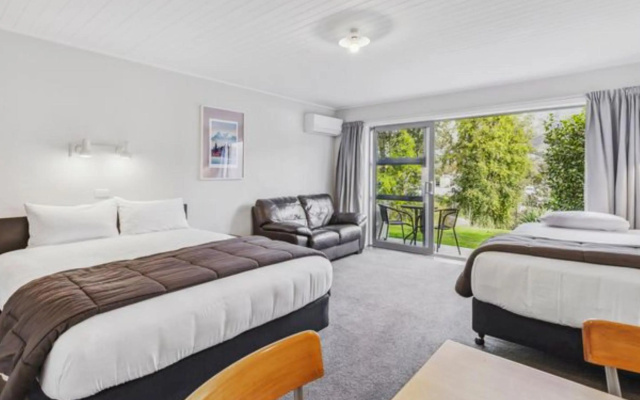 ASURE Brookvale Motel – Guest Rooms – Wanaka