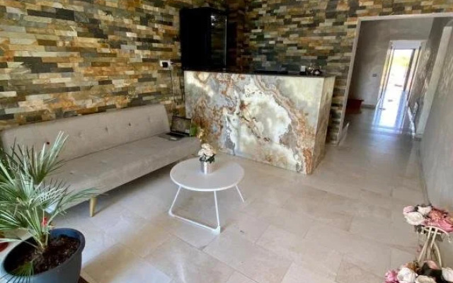 Mav Boutique Villa Cm