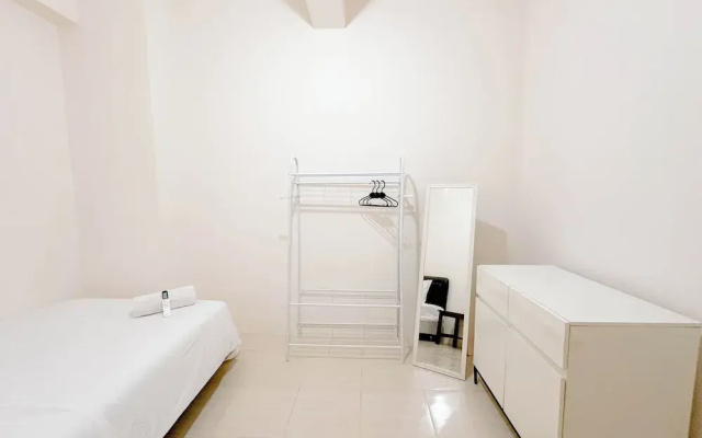 Best Location and Comfortable 2BR at Bale Hinggil Apartment