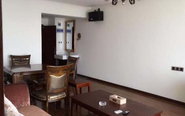 James Joyce Coffetel (Chengdu Wuhou Overpass Subway station)