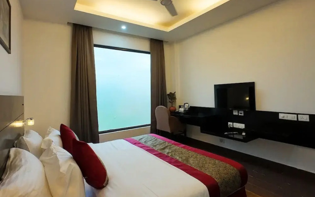 ACE 7 Hotel and Residence