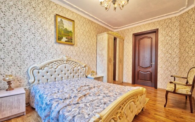 Apartamentyi V Venetsianskom Stile / Luxury Suite