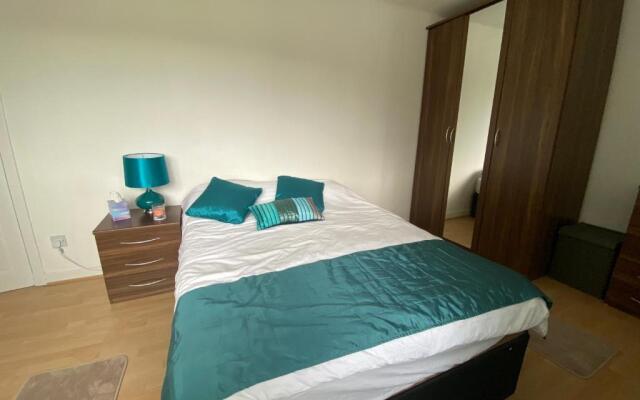 Elegant and Cosy flat with Jacuzzi Bath