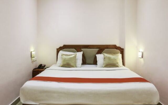OYO 28725 Sneha Inn Business Class
