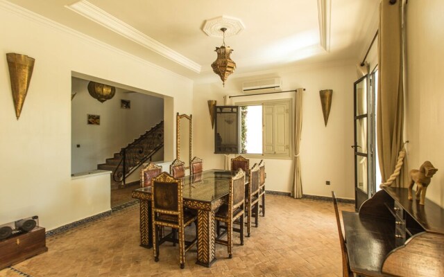 Villa Abalya 21