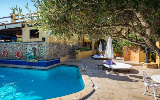 Pikes Ibiza - Adults Only