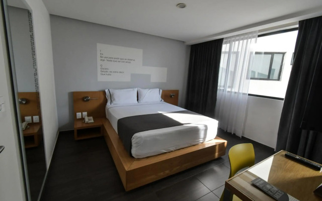 Perla Central Hotel