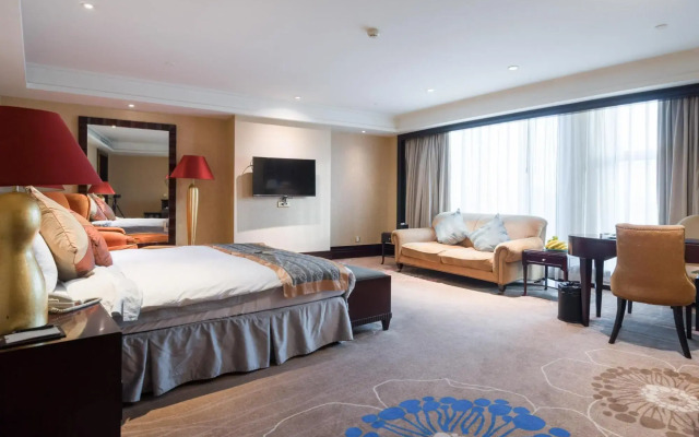 Royal Mediterranean Hotel