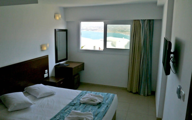 Theo Sunset Bay Hotel