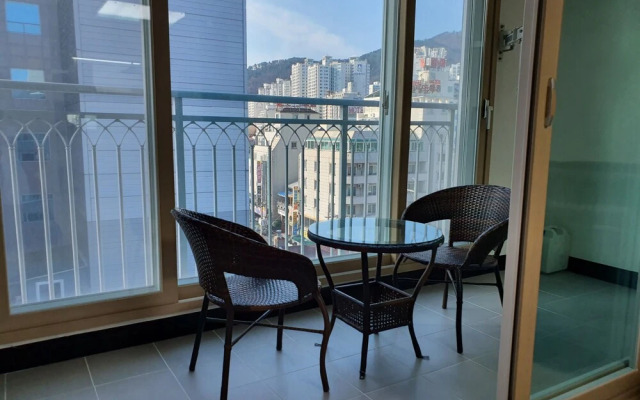 JS Residence Hotel Okpo